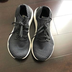 Women’s Black Adidas Ultraboost size 8
